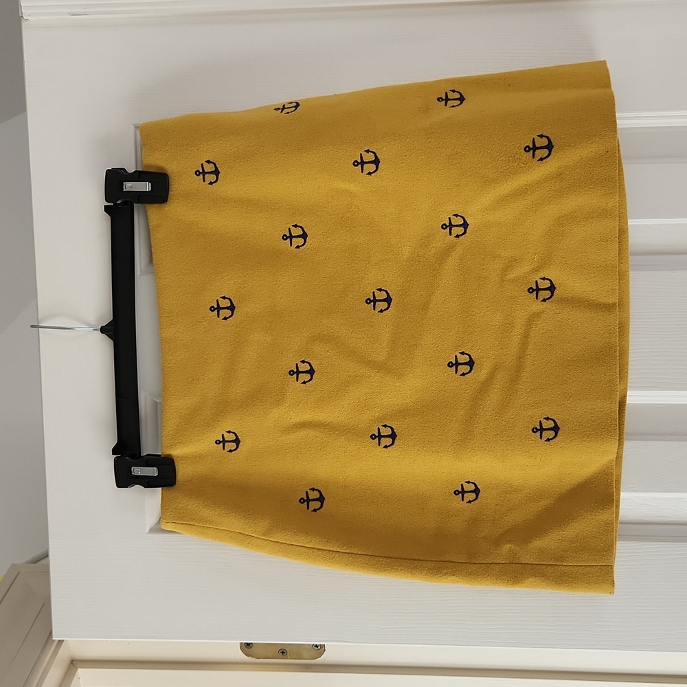 vineyard vines gold skirt with anchors